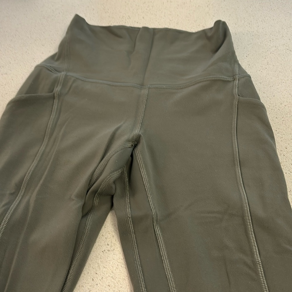 Lululemon leggings army green size 2 very good condition